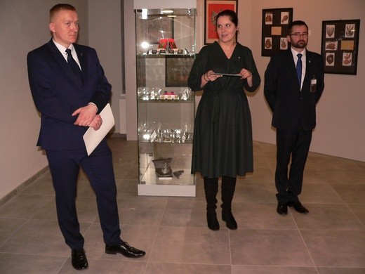Wernisaż wystawy "Polskie orły" w Skierniewicach