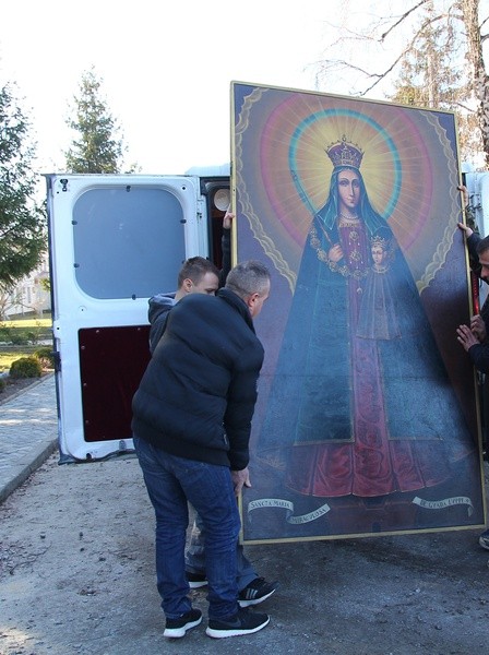 Matka Boża Kodeńska w więzieniu