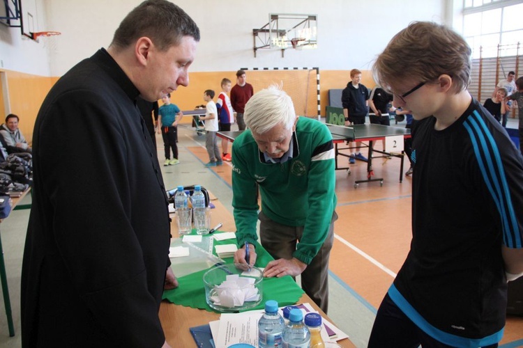 ​I Diecezjalne Mistrzostwa Ministrantów i Lektorów w Tenisie Stołowym w Głogowie