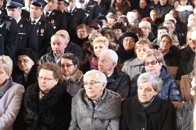 Poświęcenie odnowionego kościoła w Węgrzynowie