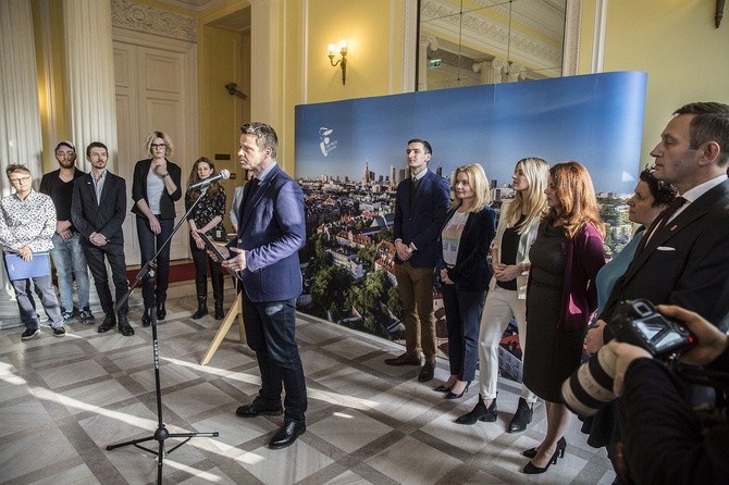 Rafał Trzaskowski podpisał deklarację LGBT+