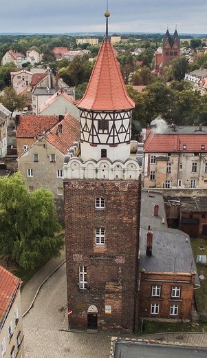 Przed wojną placówka mieściła się w Baszcie Tkaczy, w 1933 r. została przeniesiona do Zamku Piastów.