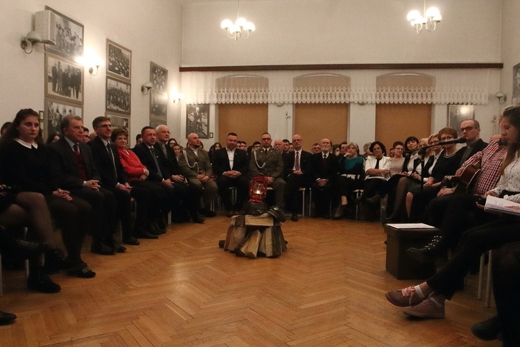 Mundur ks. Krzysztofa Bojki już w Chojnowie