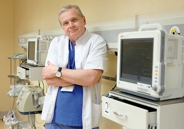 Dr nauk med. Michał Tkocz – wybitny chirurg, urolog. Ordynator Klinicznego Oddziału Urologii i Onkologii Urologicznej Szpitala Specjalistycznego  nr 5 im. św. Barbary w Sosnowcu.