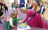 Agata Kornhauser-Duda u przedszkolaków w Wilamowicach