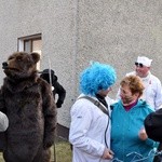 Wodzenie niedźwiedzia w Dębiu