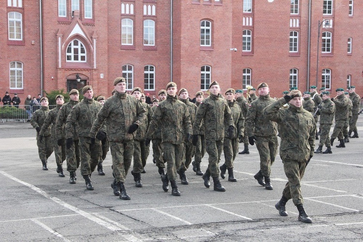 Przysięga żołnierzy 7 Pomorskiej Brygady OT