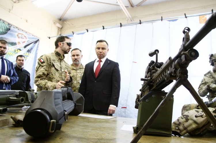 Prezydent u komandosów w Lublińcu