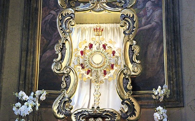 Pasyjne nabożeństwo rozpoczyna się w katedrze wrocławskiej.