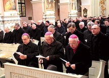 ▲	Spotkanie dla wszystkich kapłanów diecezji.
