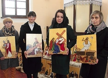 ◄	Autorki obrazów, od lewej: Elżbieta Sawka, Edyta Wieleba-Matyśniak, Justyna Zdybel, Zofia Konieczna.
