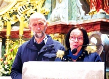 Państwo Puzanowscy mówili, że dzięki dziełu Teresy Dmochowskiej odkryli Opiekuna Jezusa.