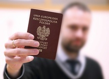 Stosunkowo łatwo polskie obywatelstwo otrzymują osoby, które mogą wykazać, że mają polskie korzenie.