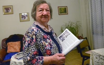 Mieczysława Pierzchalska-Hebdzyńska nadal pomaga najsłabszym. Jest czynnym pediatrą