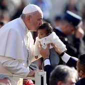Papież: Niech proboszczowie i rabini razem pracują na rzecz cierpiącej ludzkości