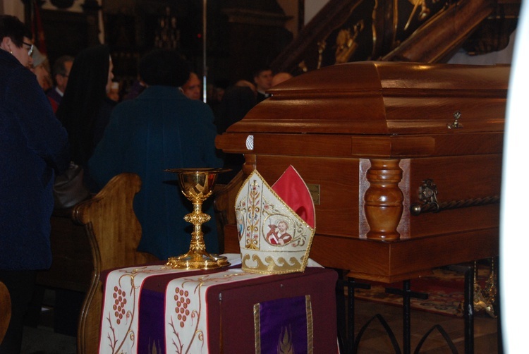 Uroczystości pogrzebowe śp. bp. Alojzego Orszulika - cz. I