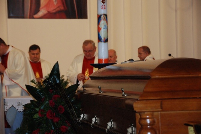 Uroczystości pogrzebowe śp. bp. Alojzego Orszulika - cz. I