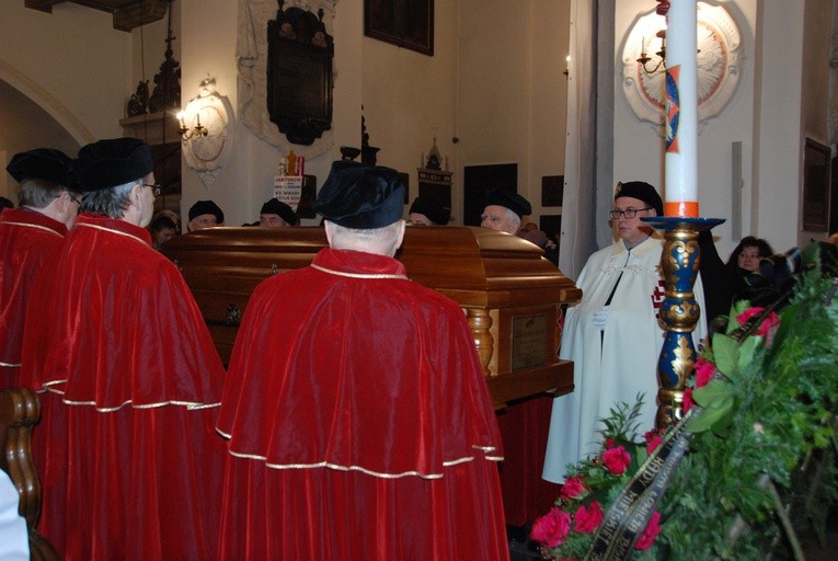 Uroczystości pogrzebowe śp. bp. Alojzego Orszulika - cz. I