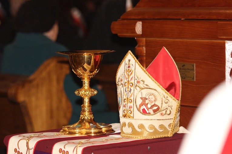 Uroczystości pogrzebowe śp. bp. Alojzego Orszulika - cz. I