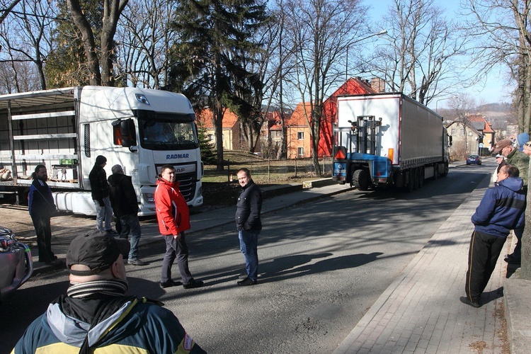 Meble z Niemiec do naszych kościołów