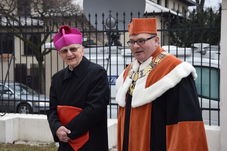 Uroczystości pogrzebowe śp. bp. A. Orszulika - cz. 2