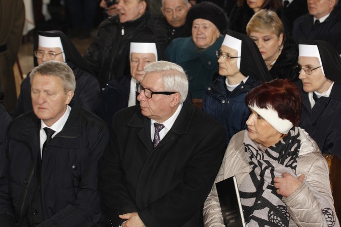 Uroczystości pogrzebowe śp. bp. A. Orszulika - cz.1