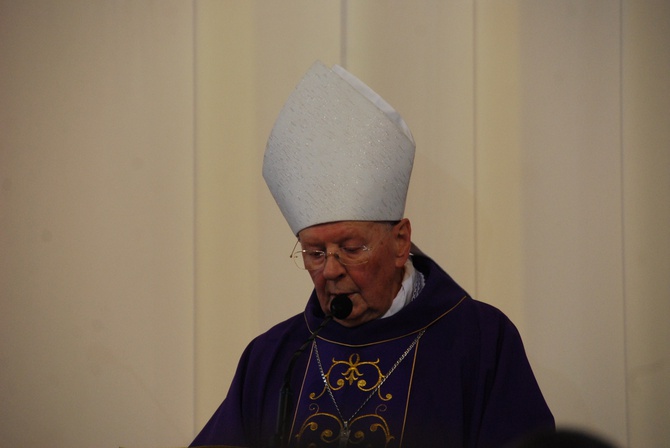 Uroczystości pogrzebowe śp. bp. A. Orszulika - cz.1