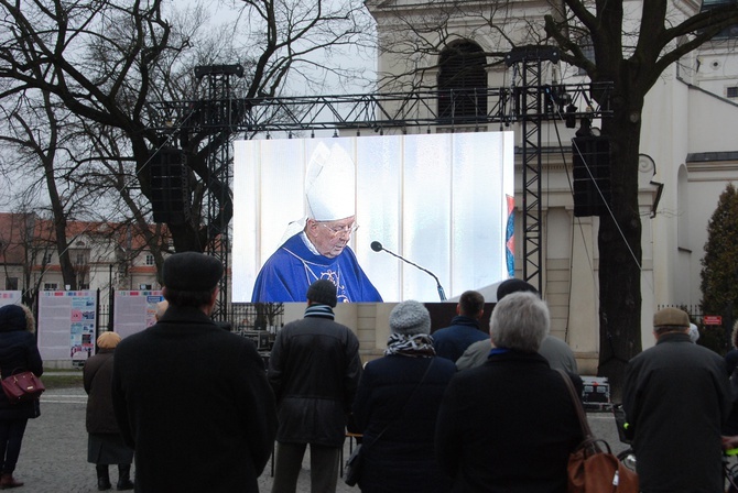 Uroczystości pogrzebowe śp. bp. A. Orszulika - cz.1