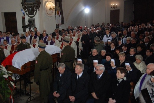 Uroczystości pogrzebowe śp. bp. A. Orszulika - cz.1