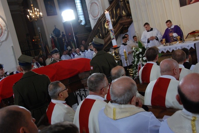 Uroczystości pogrzebowe śp. bp. A. Orszulika - cz.1