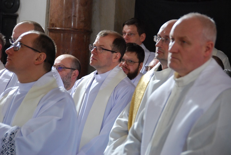 Uroczystości pogrzebowe śp. bp. A. Orszulika - cz.1