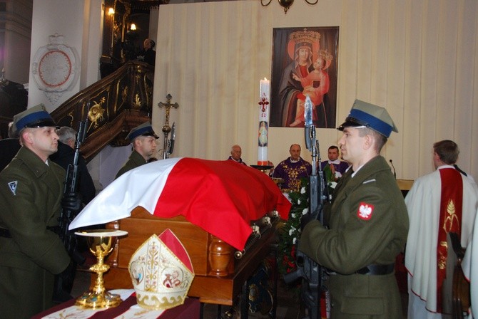 Uroczystości pogrzebowe śp. bp. A. Orszulika - cz.1