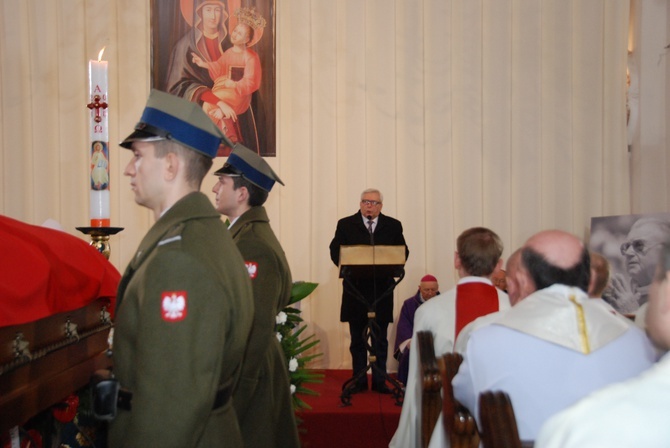 Uroczystości pogrzebowe śp. bp. A. Orszulika - cz.1