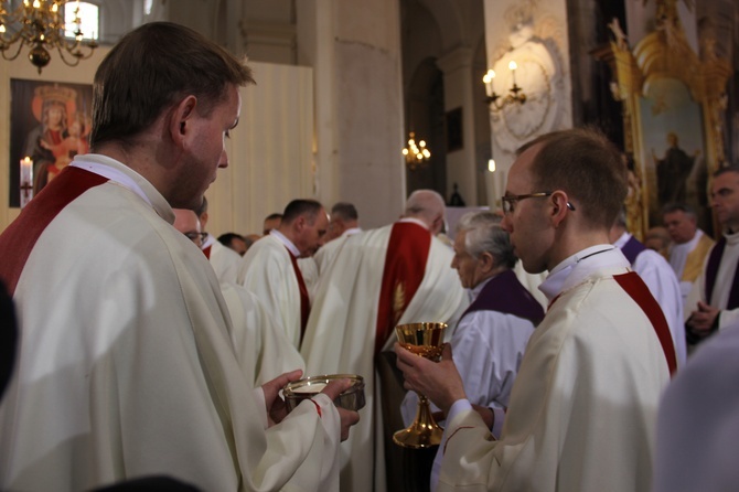 Uroczystości pogrzebowe śp. bp. A. Orszulika - cz.1