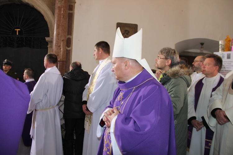 Uroczystości pogrzebowe śp. bp. A. Orszulika - cz.1