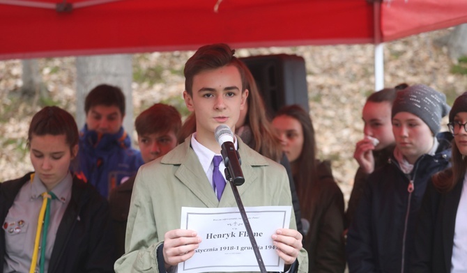 Młodzież w programie prezentowała m.in. sylwetki mjr. Henryka Flamego "Bartka", Danuty Siedzikówny "Inki" czy rtm. Witolda Pileckiego