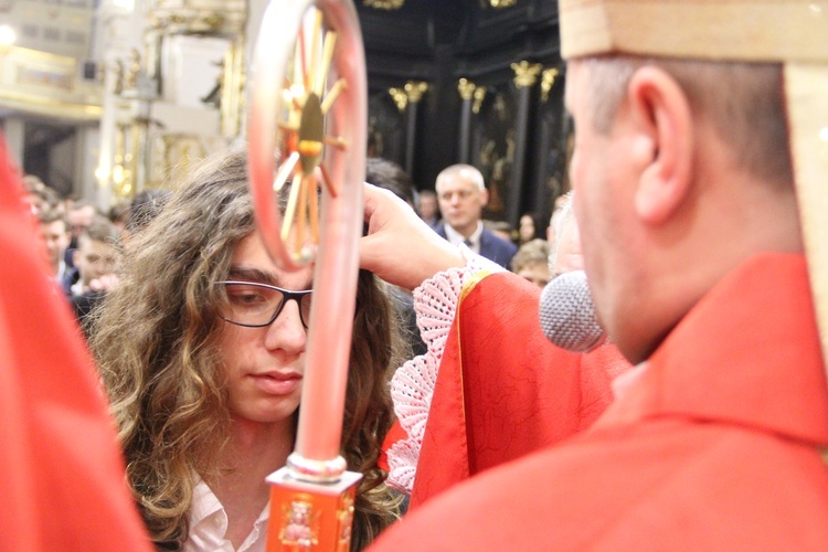 Bierzmowanie w bocheńskiej bazylice - I Msza św.