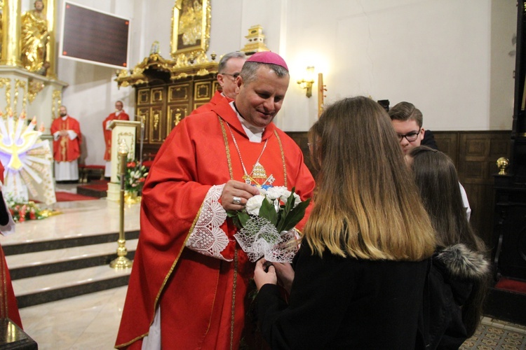 Bierzmowanie w bocheńskiej bazylice - II Msza św. 