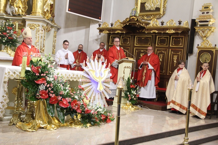 Bierzmowanie w bocheńskiej bazylice - II Msza św. 