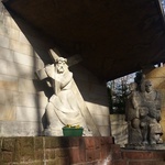 Odnowiono zniszczone kaplice i figury na Kalwarii Panewnickiej
