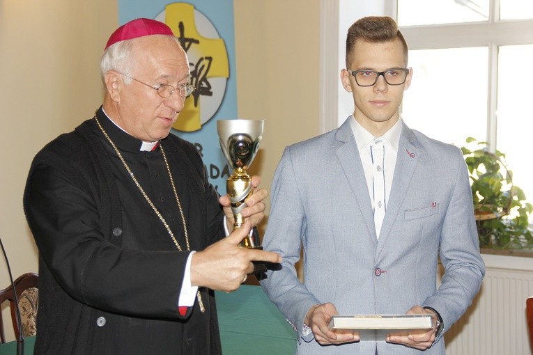 Wręczenie nagród laureatom OTK w Łowiczu