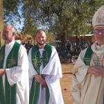 Bp Janusz Ostowski w Togo