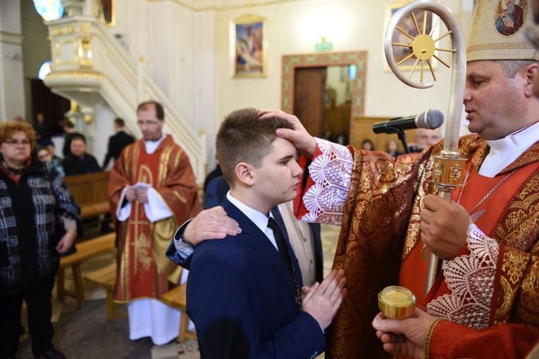 Bierzmowanie w Rzezawie