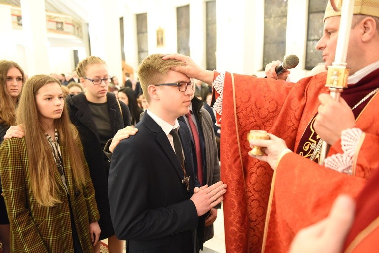 Bierzmowanie u św. Jana Nepomucena w Bochni