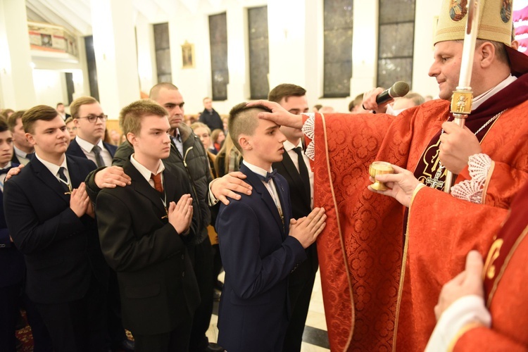 Bierzmowanie u św. Jana Nepomucena w Bochni