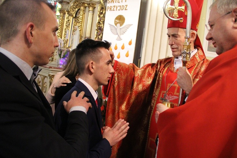 Bierzmowanie w Luszowicach