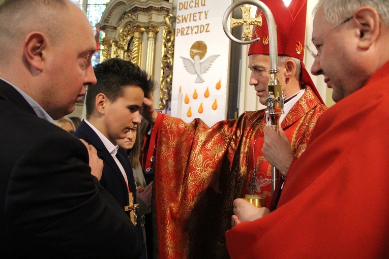 Bierzmowanie w Luszowicach