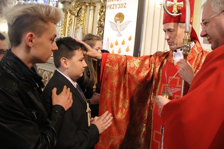 Bierzmowanie w Luszowicach