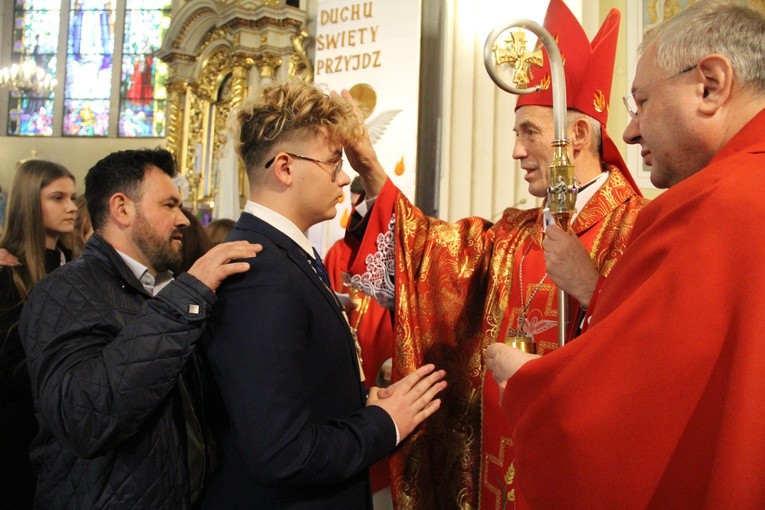 Bierzmowanie w Luszowicach
