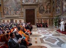Franciszek z uczestnikami konferencji na temat religii i zrównoważonego rozwoju